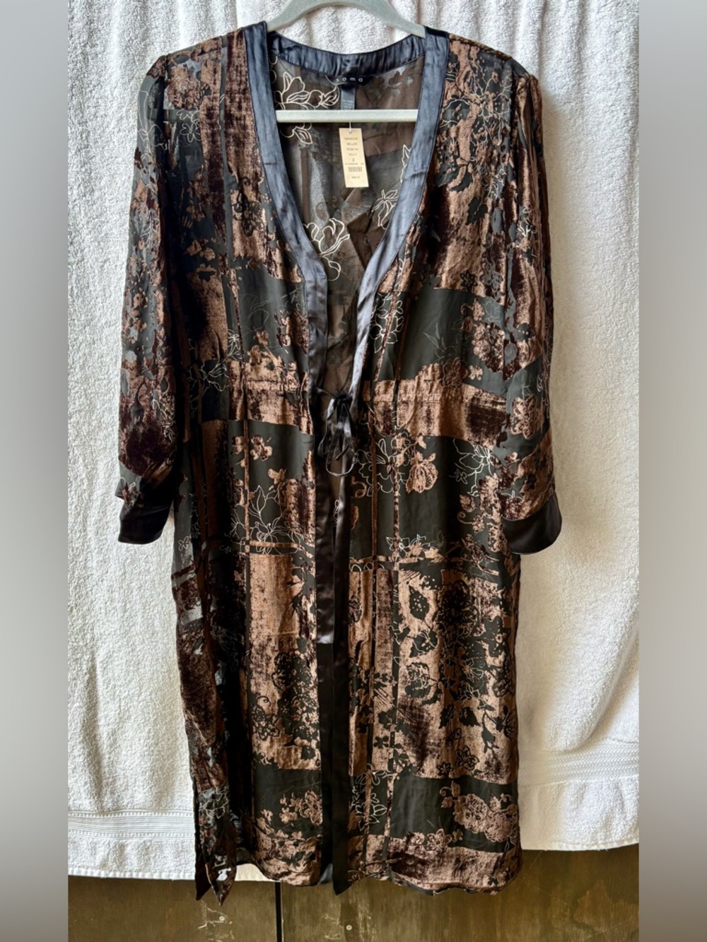Soma Brown and Black Velvet-Effect Floral Satin-Trim Duster Robe